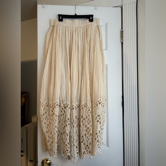 Sea NY Cream Lace Detail Skirt - Picture 1 of 5
